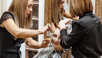 Парикмахерский зал/Оформление бровей - Атмосфера красоты", Алматы